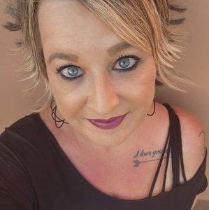 Meet your Posher, Joetta